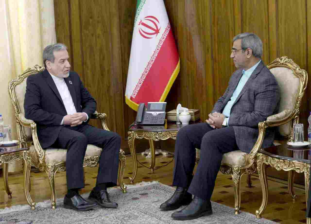 تاکید وزیر امور خارجه بر استفاده از توانمندی‌های استان خراسان رضوی در ارتقای تعاملات با کشورهای عضو اکو