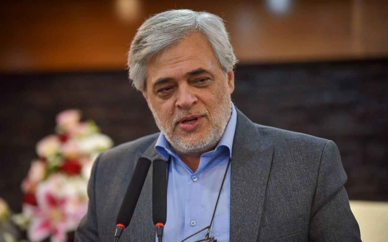محمد مهاجری: «به خبری که از منابع آگاه نقل می‌شود، نباید اعتنا کرد»