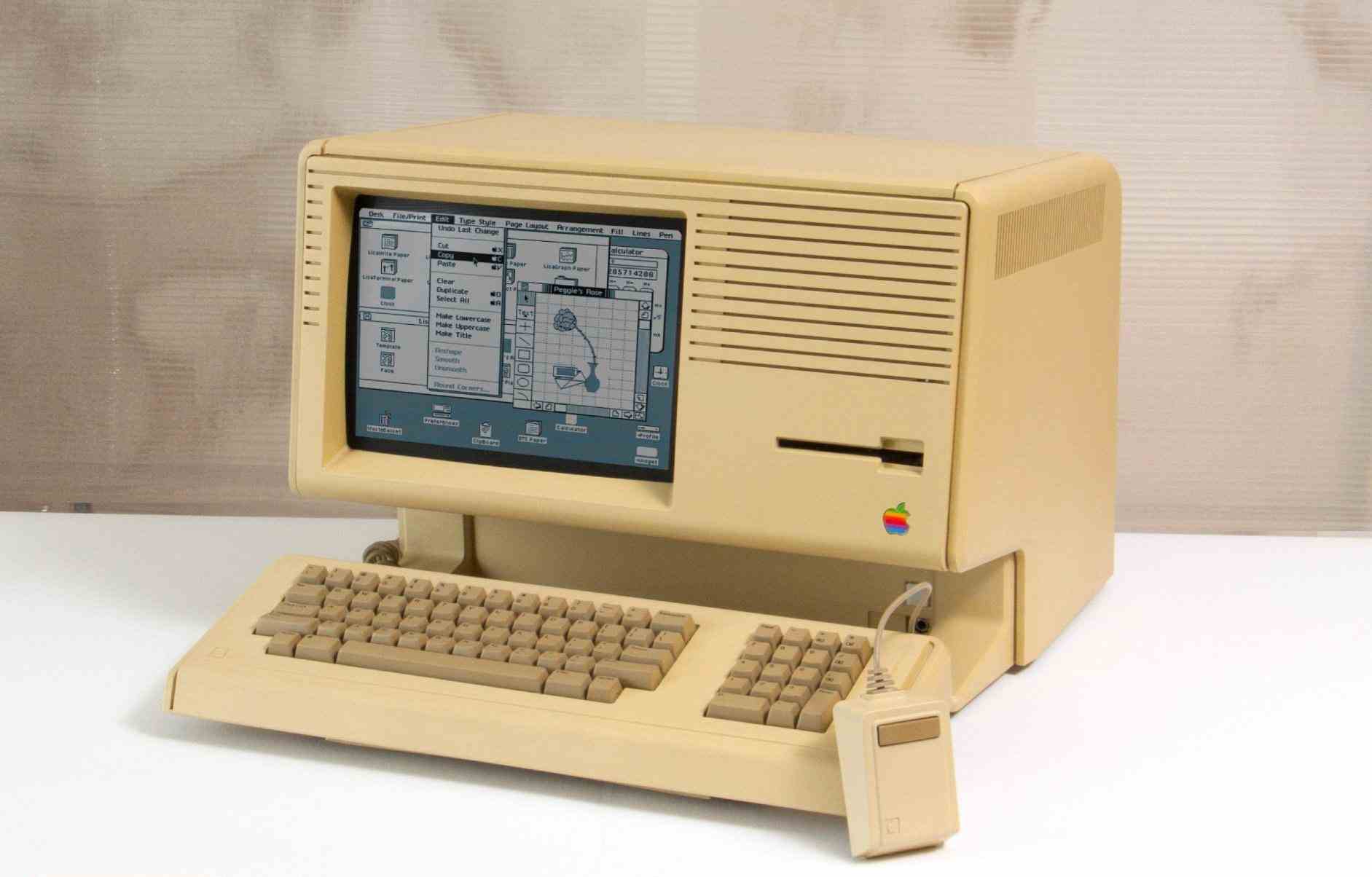 شبیه‌ساز کامپیوتر Apple Lisa: بازگشت به رابط گرافیکی سال ۱۹۸۳