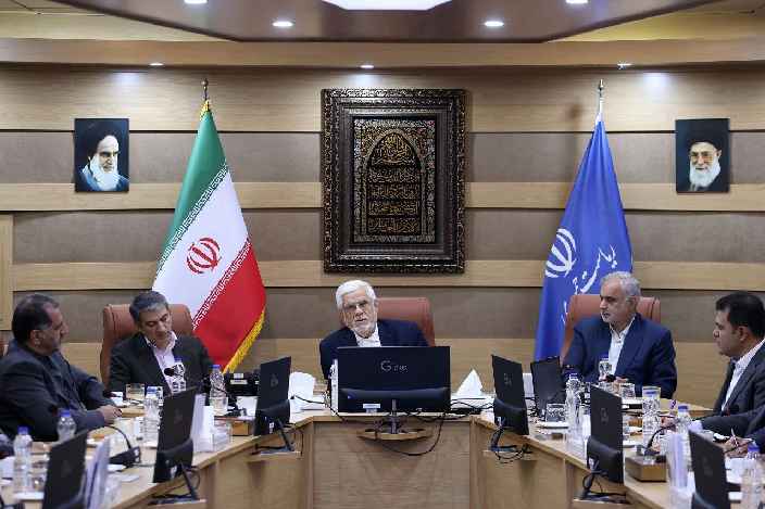 برای حل چالش‌های پیش روی کشور ورود کنید