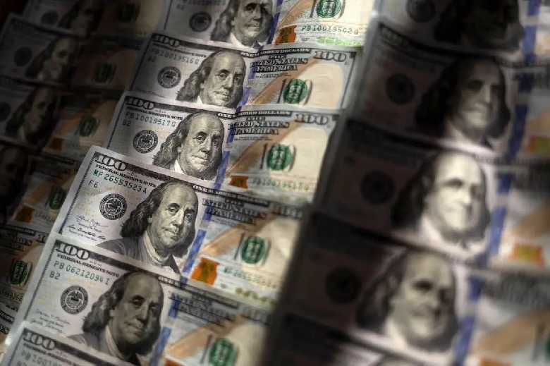 زنگ خطر برای دلار ؛  ترامپ و سایه سقوط بر سر اسکناس سبز
