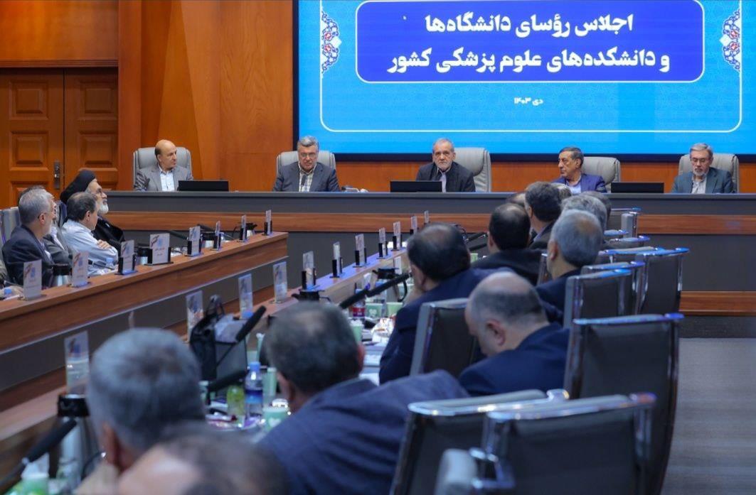 رسیدگی به وضعیت و حل مشکلات افراد در معرض خطر و در معرض آسیب باید اولویت کاری ما باشد