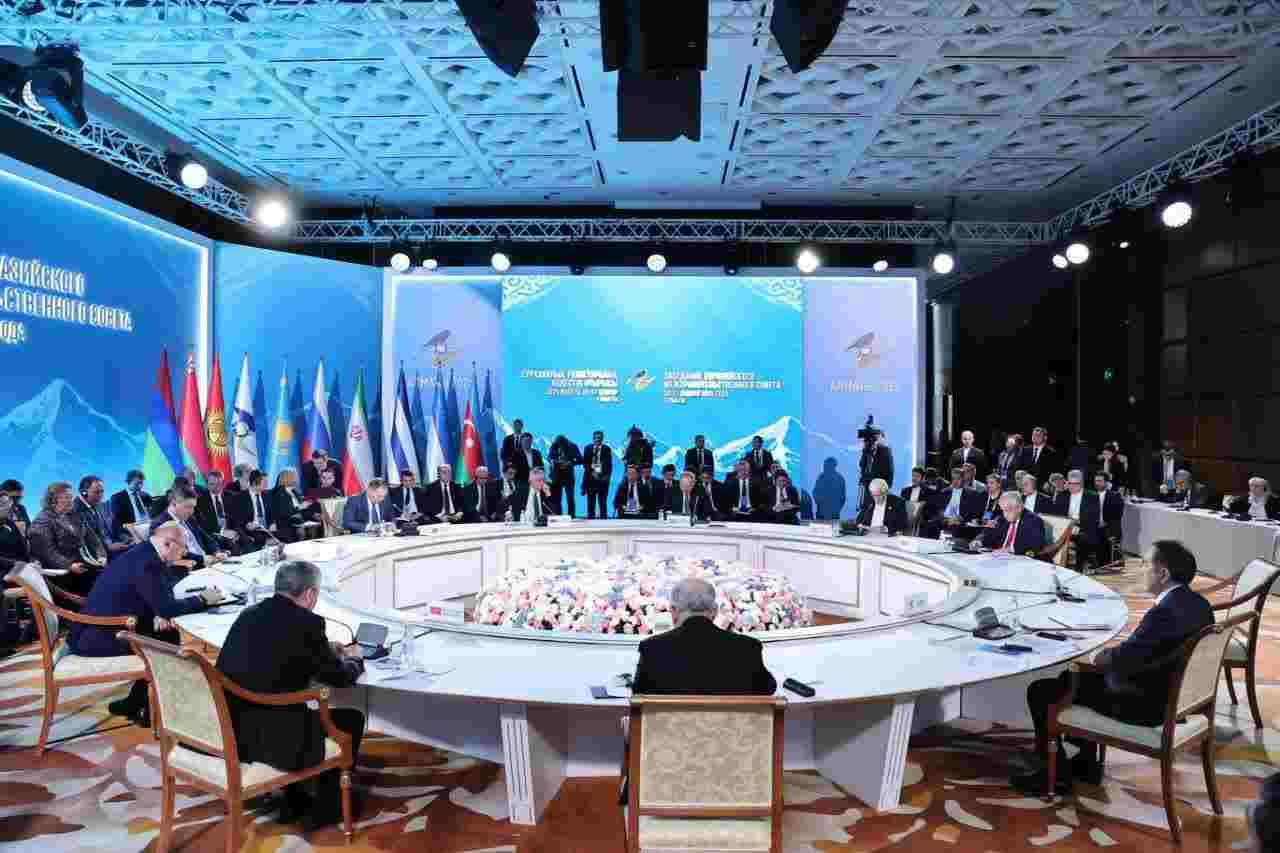 ایران آمادگی برای حمایت از تعاملات تجاری در چارچوب منطقه آزاد تجاری فی‌مابین کوریدور ایران-اتحادیه اقتصادی اوراسیا را شکل دهد