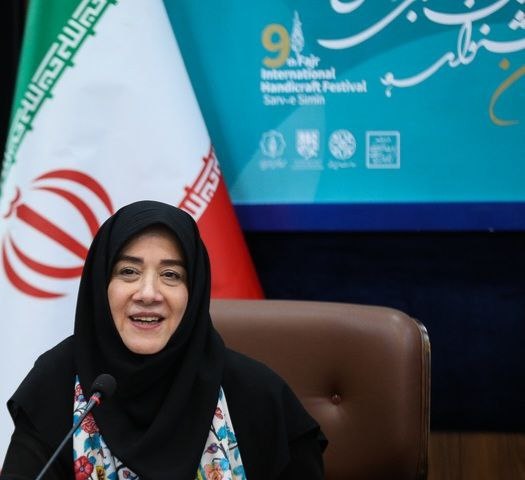 شاهد هم‌جوشی و همگرایی در نهمین جشنواره بین‌المللی فجر صنایع‌دستی بودیم