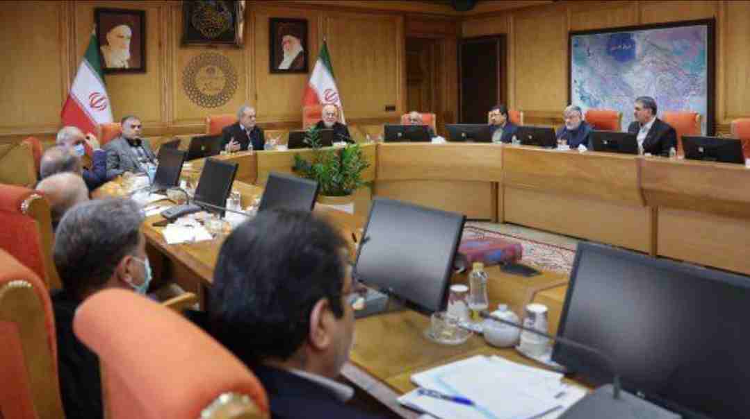 تاکید رئیس‌جمهور پزشکیان بر توجه توأمان به بخش‌های تولید و مصارف خانگی و مدیریت هوشمندانه تولید و مصرف انرژی