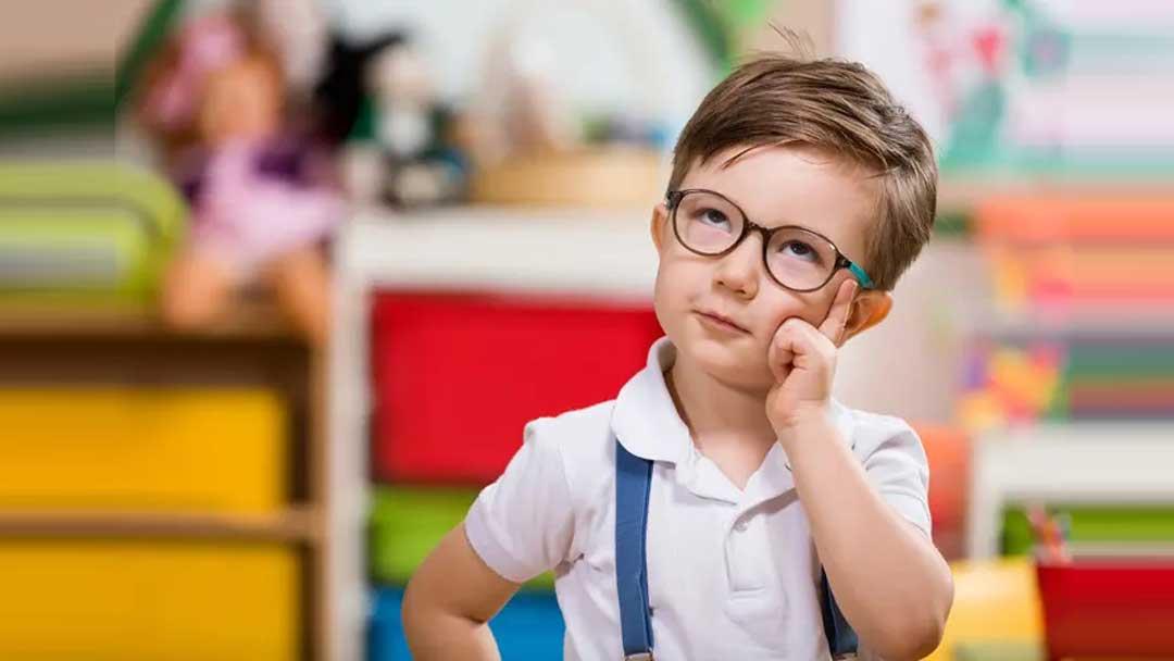 امین ماهورام : کودکان را در معرض اخبار «ناگوار» قرار ندهید