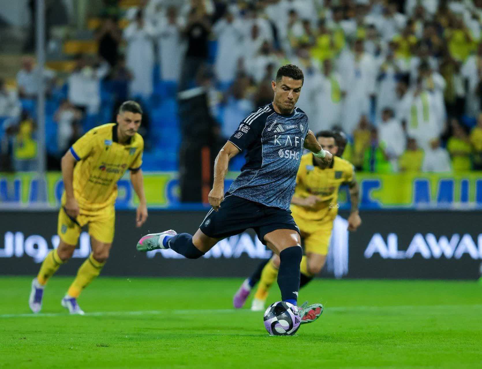 واکنش قاطع رونالدو به پیام غافلگیر کننده ترامپ