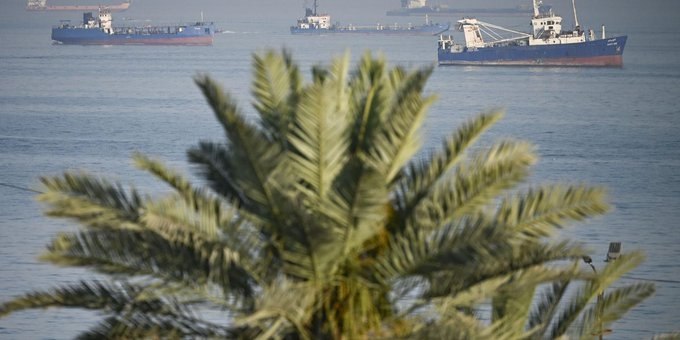 سی‌ان‌ان: بعید است تردد کشتی‌ها در تنگه هرمز به سطح قبل از جنگ برگردد